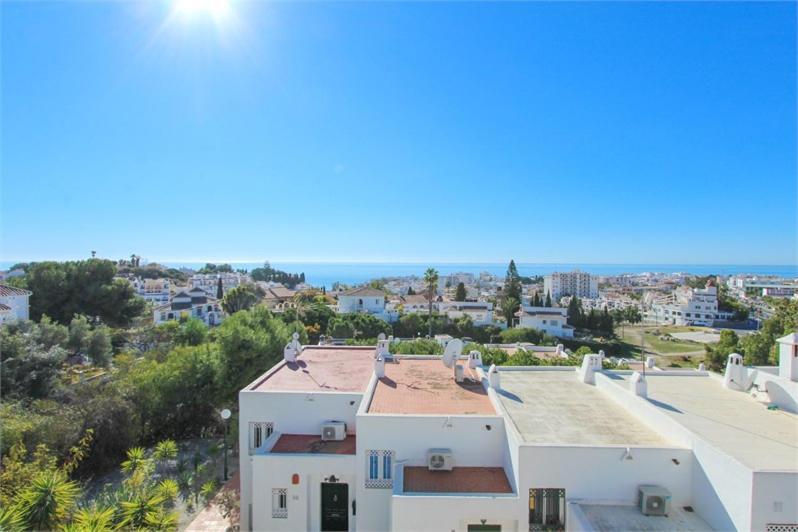 Amazing 3 Bedroom Townhouse In Nerja Exteriér fotografie